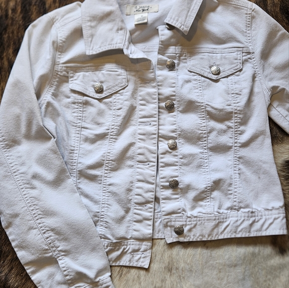 SOLD D. Jeans white denim jacket - Picture 5 of 5